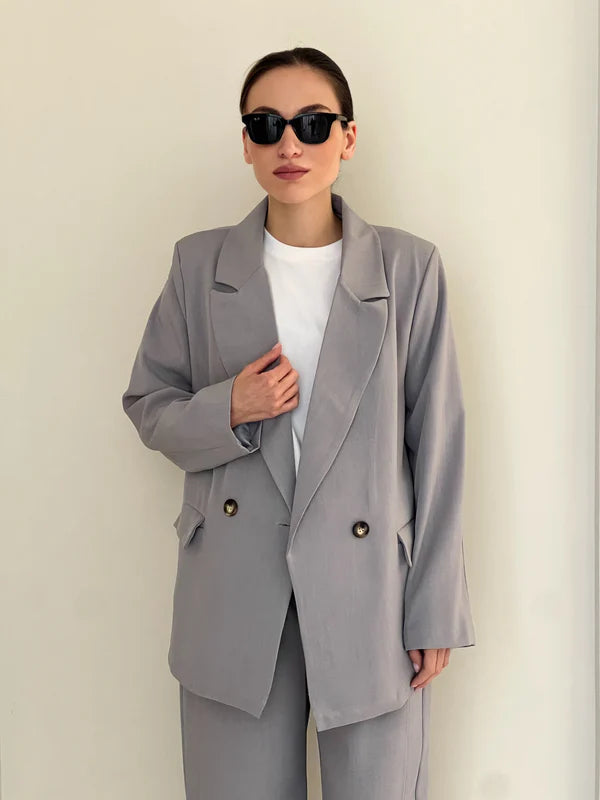 DONA - TRAJE