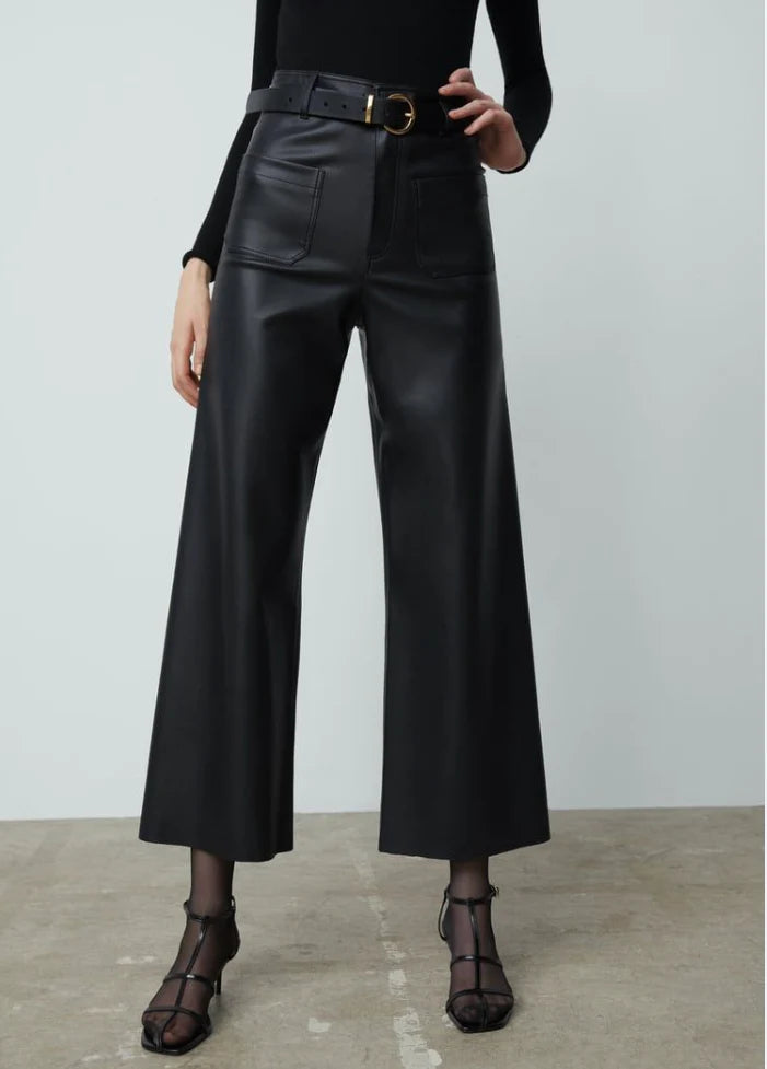 PANTALONES DE CUERO