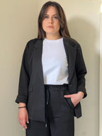 DONA - TRAJE