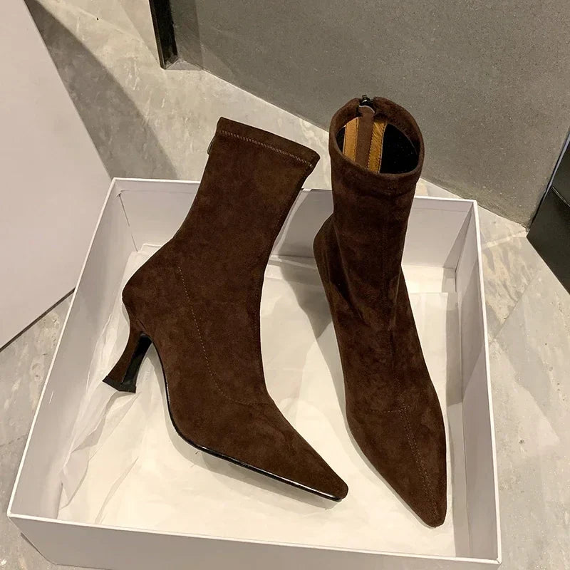 JENESIS - BOTAS