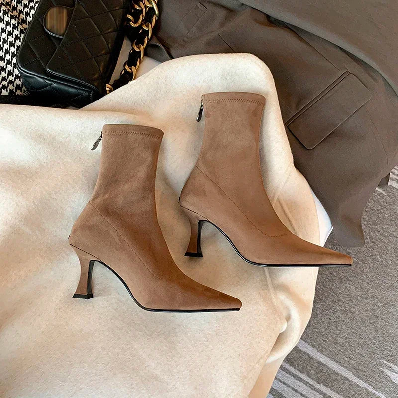 JENESIS - BOTAS