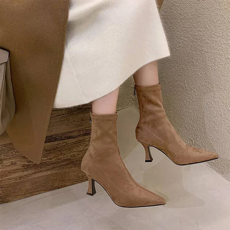 JENESIS - BOTAS